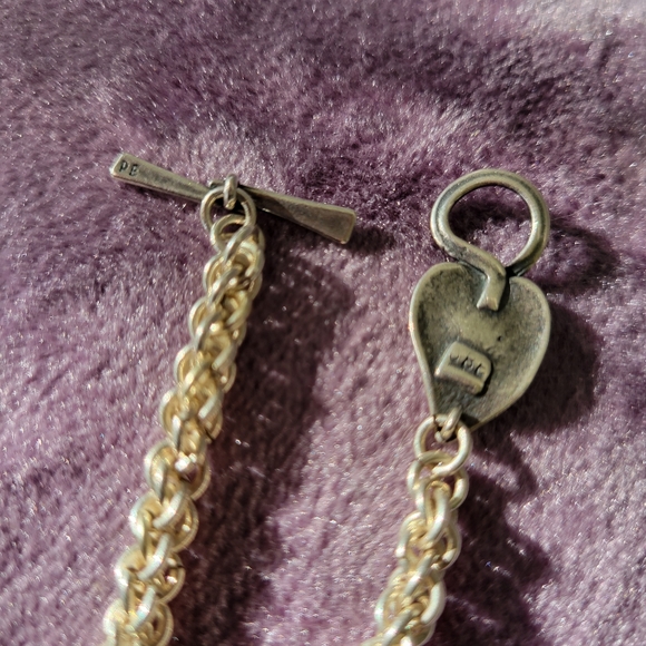 Sterling silver handmade bracelet with beautiful leaf closure. - Picture 6 of 7